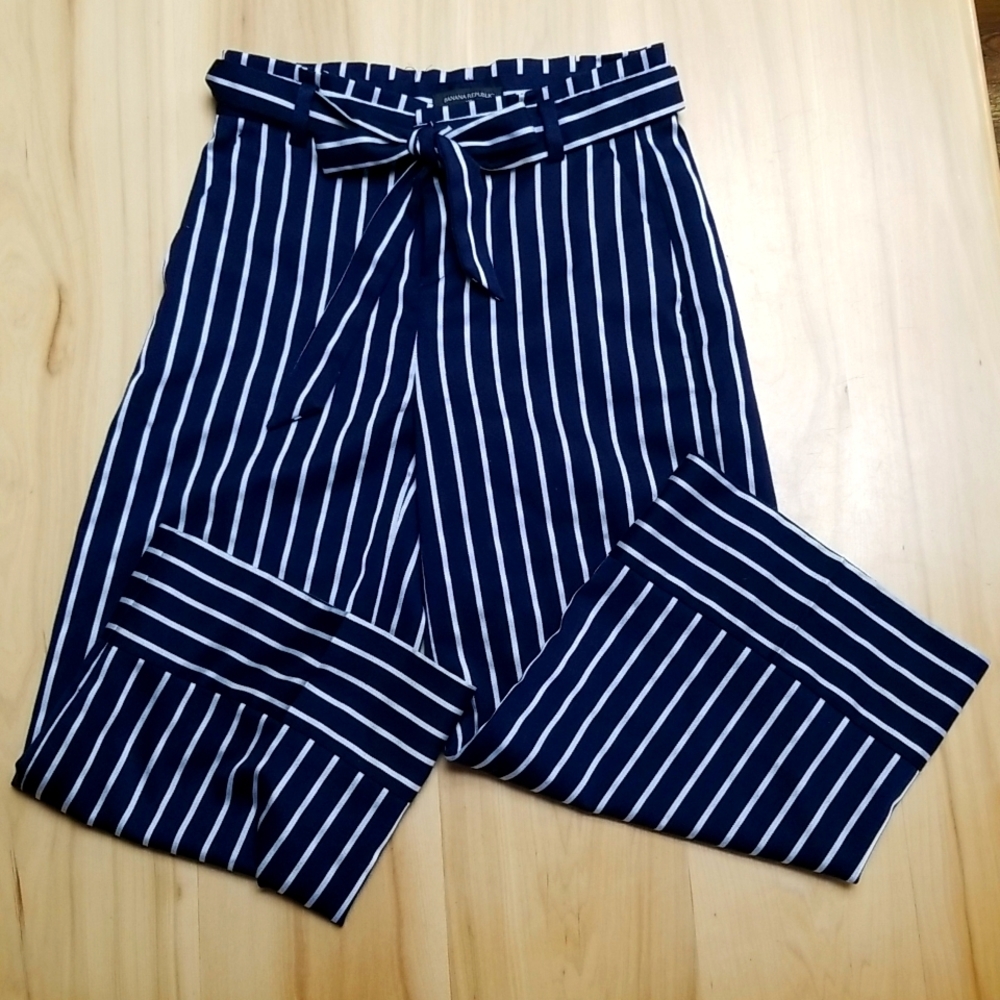 Banana Republic Blake Wide Leg Crop Flowy Lightweight Pants Capris sz.2 - Picture 3 of 7